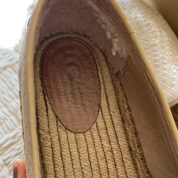 UGG SANDRINNE METALLIC BASKET W/SGD - Picture 3 of 5